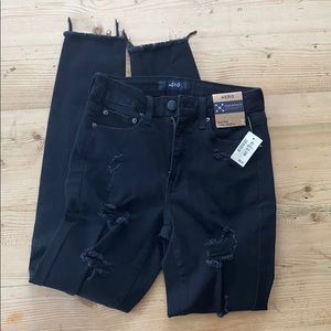 NWT black high rise ankle jegging Aeropostale sz 2